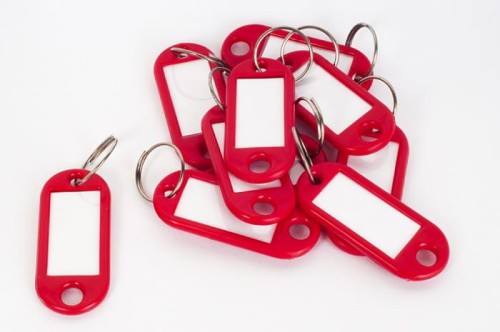 Czerwona zawieszka na klucze
